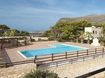 Punta Longa 4*