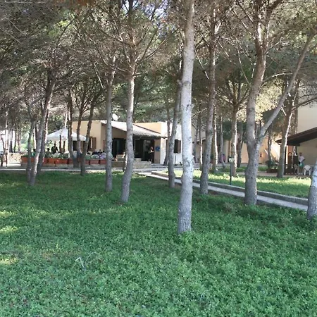 Punta Longa Aparthotel 4*